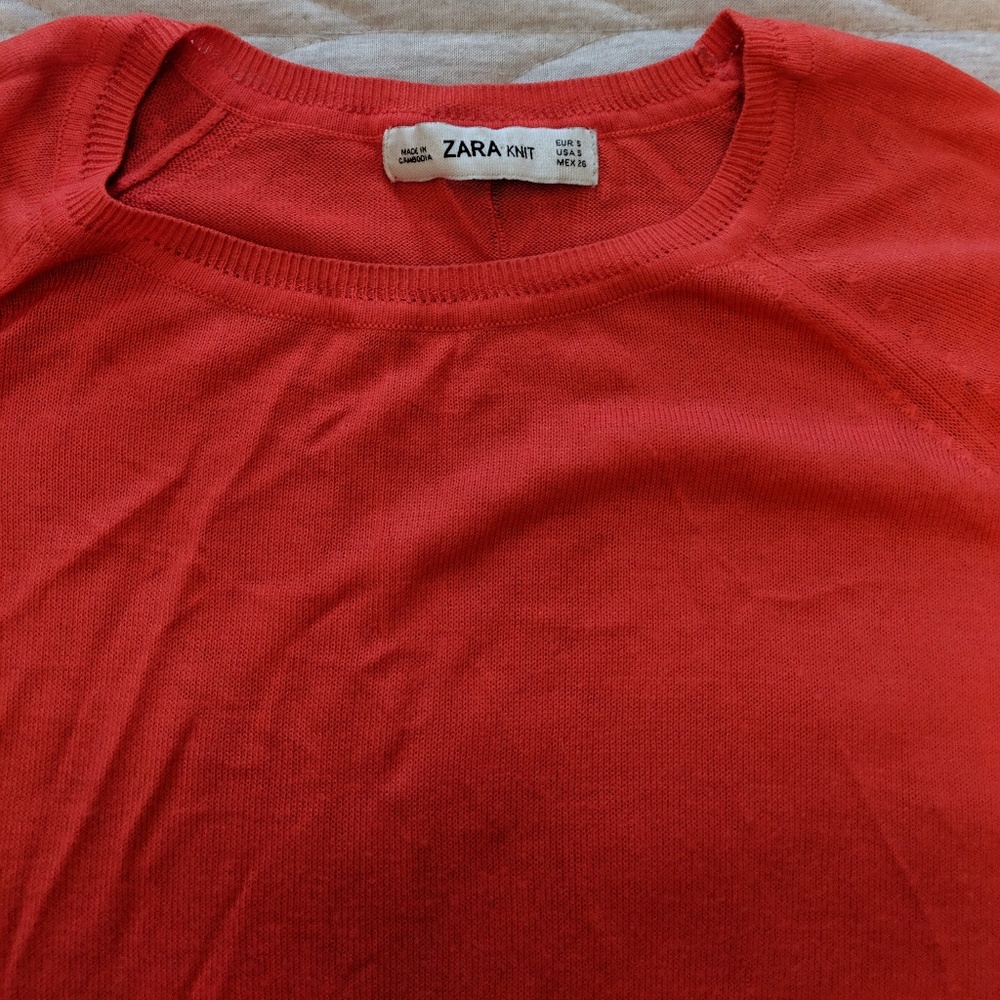 Light Sweater - Picture 2 of 2